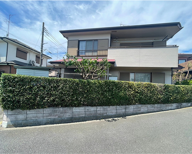 施工事例:生垣の剪定作業